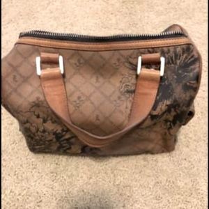 L.A.M.B by Gwen Stefani tote